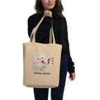 Muse Signal Boost oyster tote carried by a model